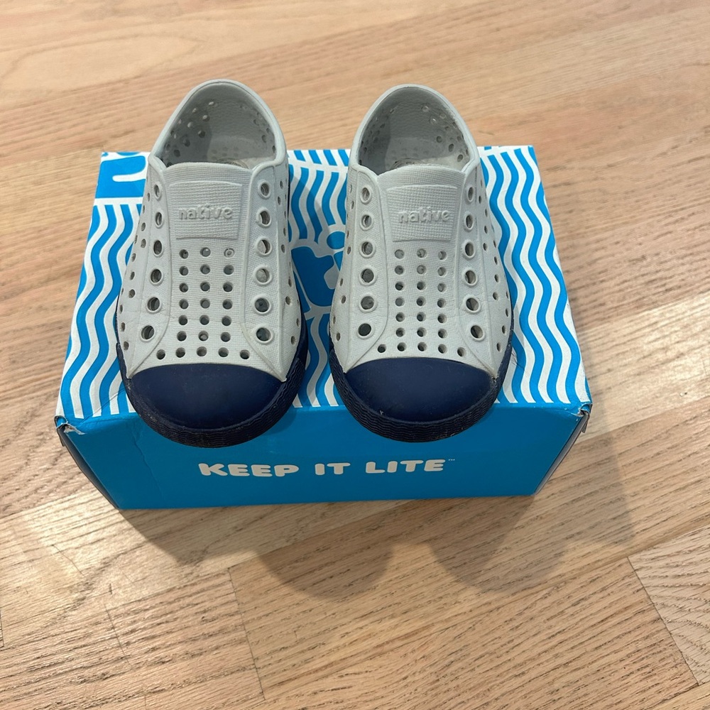Native toddler Sneakers in Gray and Navy